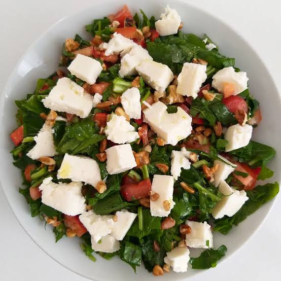 ROKA SALATASI KEÇİ PEYNİRLİ (2 KİŞİLİK)