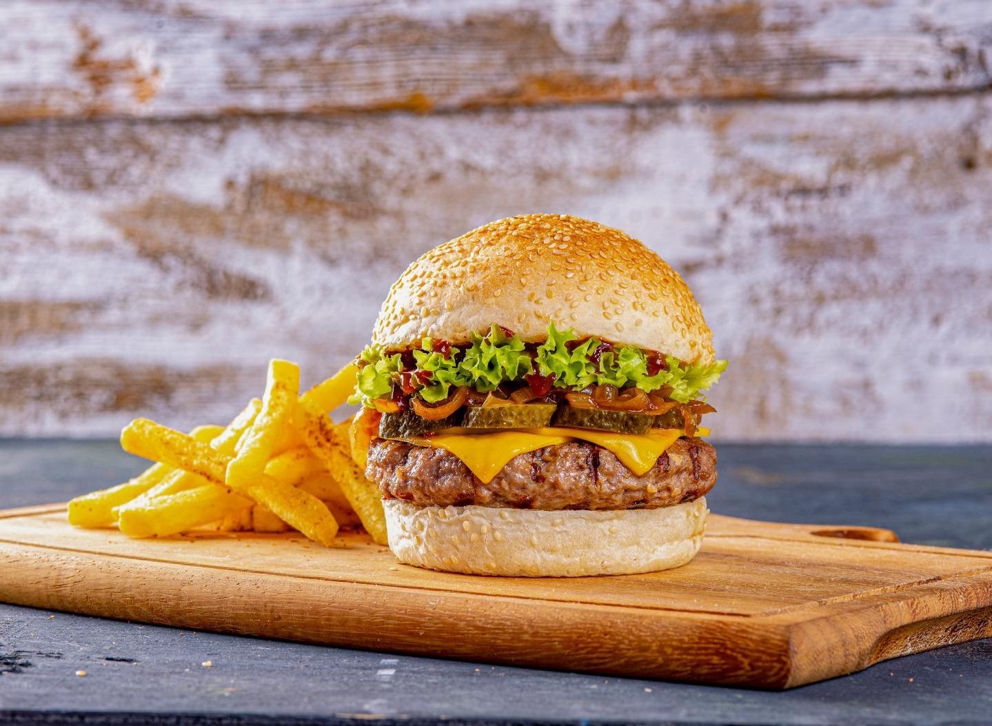 CHEESE BURGER