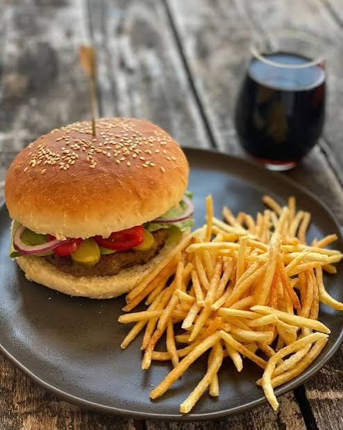 HAMBURGER + CİPS