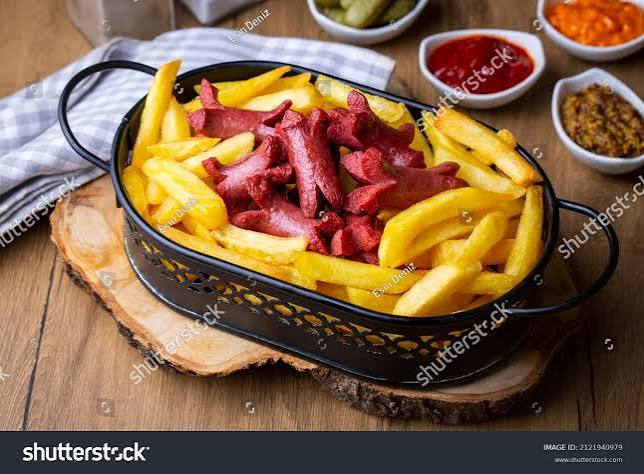 SOSİS PATATES 